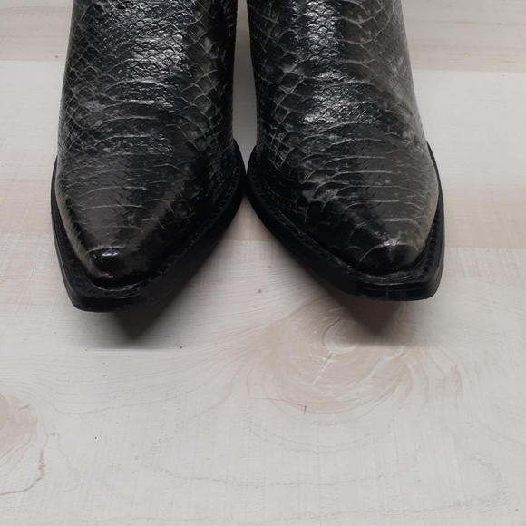 Durango Crush Western Scallop Faux Snake Boots Women's 9.5 M Black - Picture 9 of 10